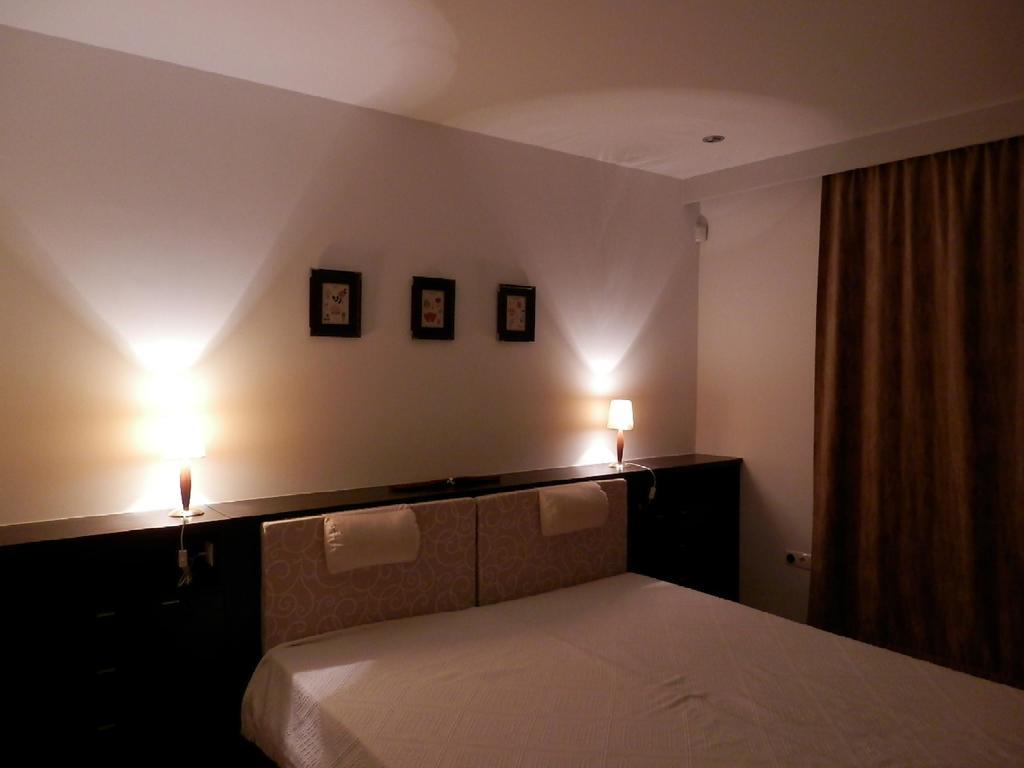 Csiki Apartman Budaörs Oda fotoğraf